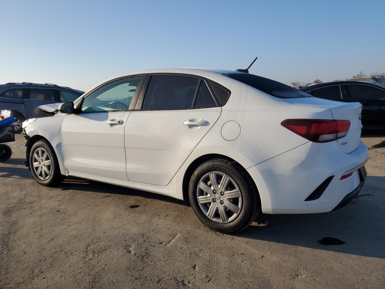 2021 Kia Rio - Image 2