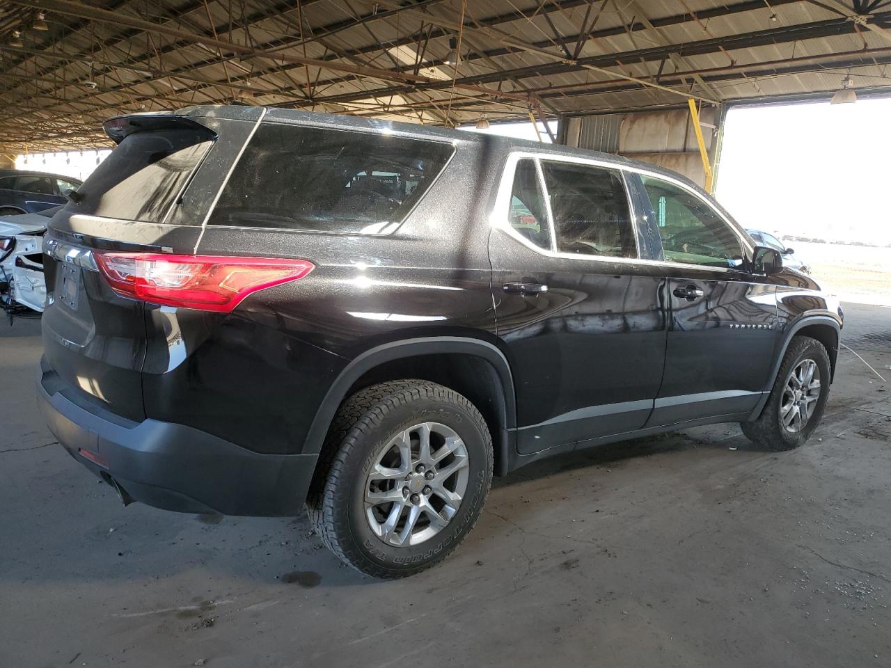 2020 Chevrolet Traverse - Image 3