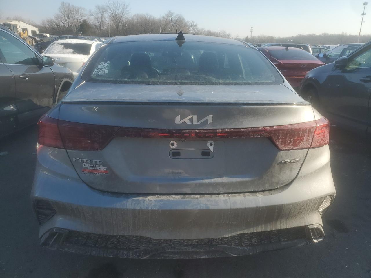 2023 Kia Forte - Image 6