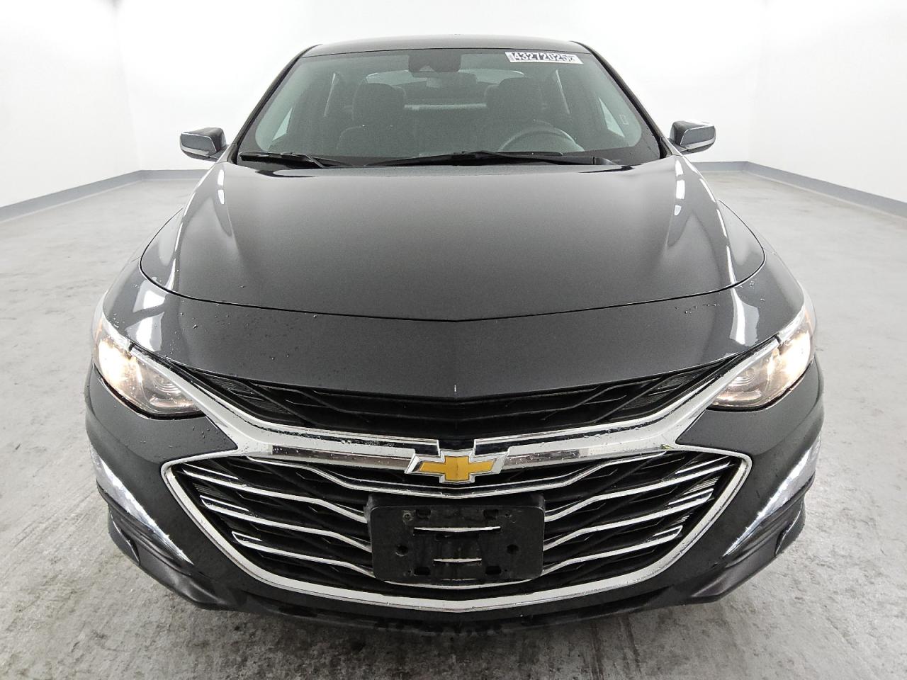 2023 Chevrolet Malibu - Image 5