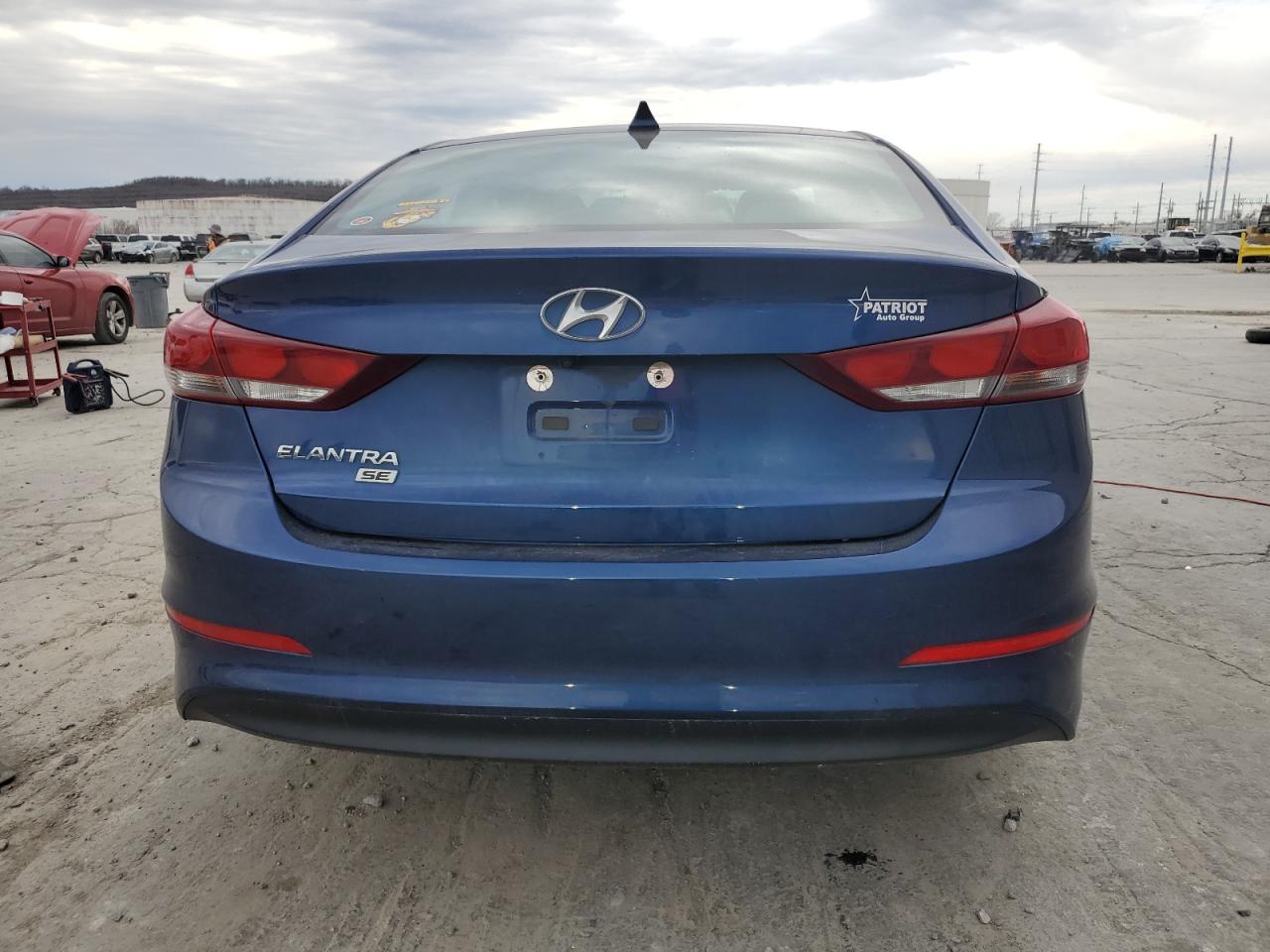 2018 Hyundai Elantra - Image 6