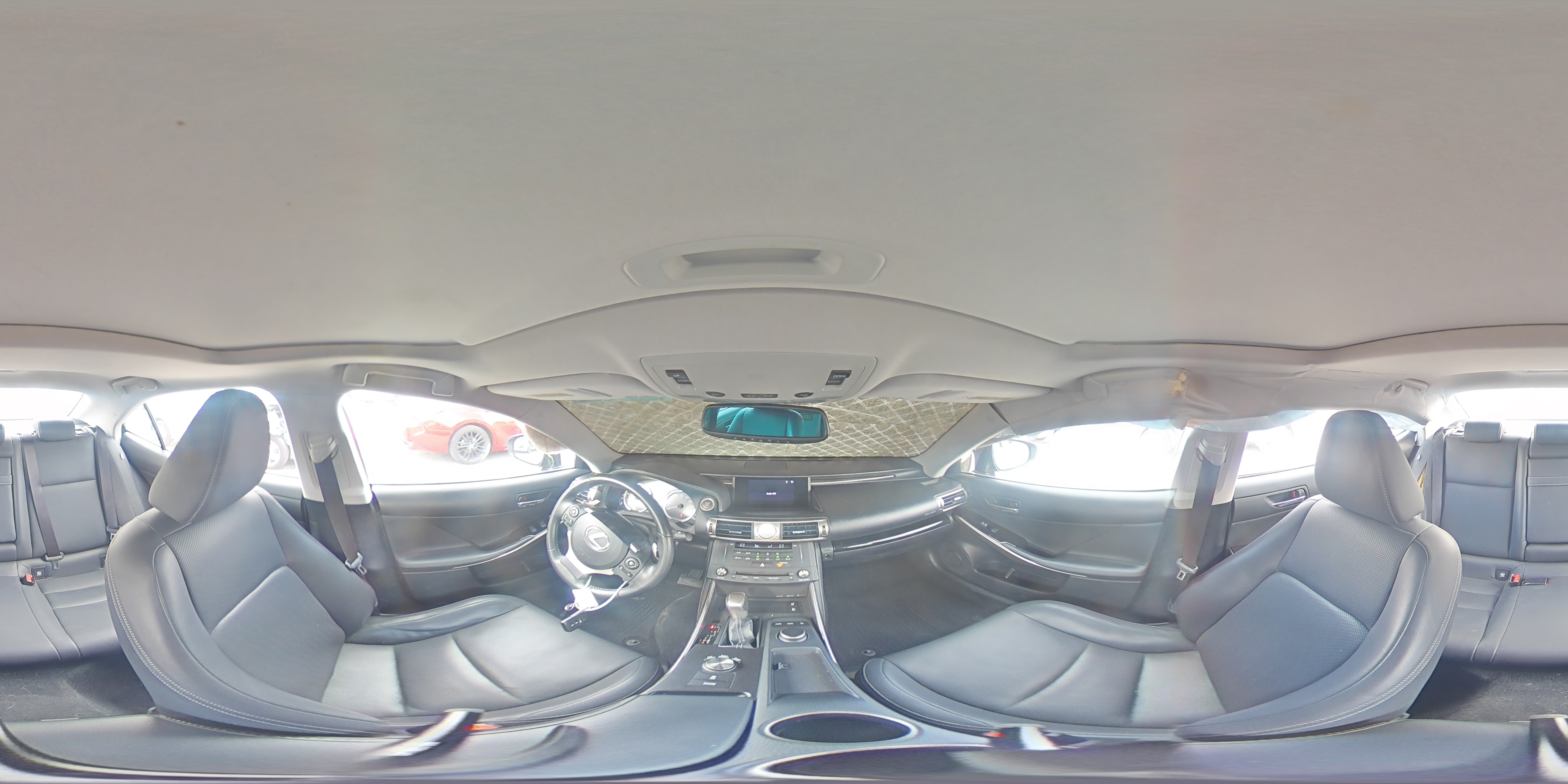 2015 Lexus IS - Image 12