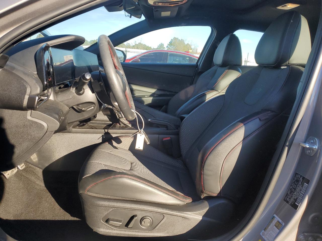 2023 Hyundai Elantra - Image 7