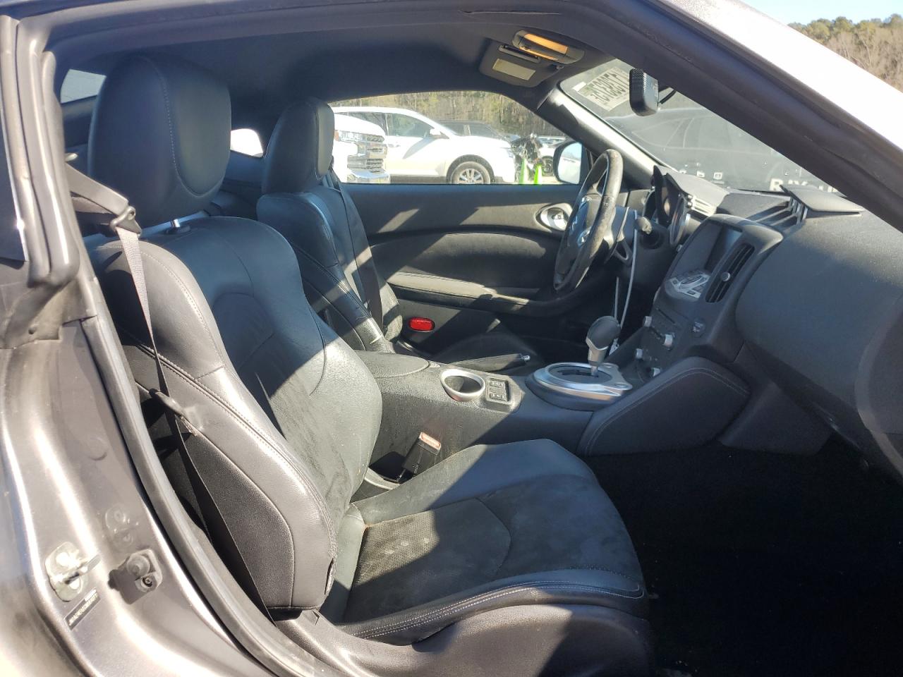 2012 Nissan 370Z - Image 11