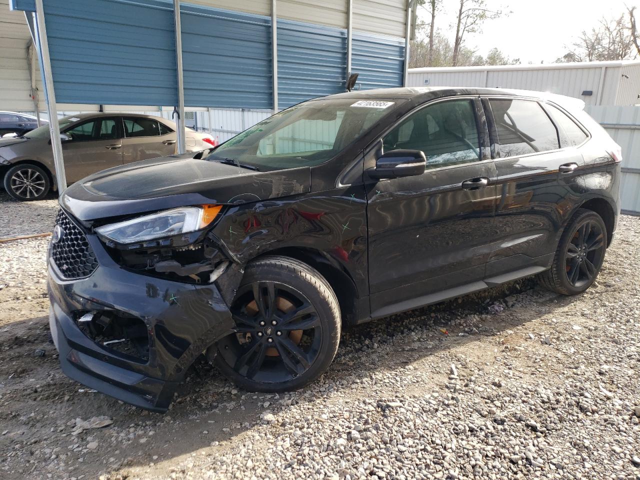 2019 Ford Edge - Image 1