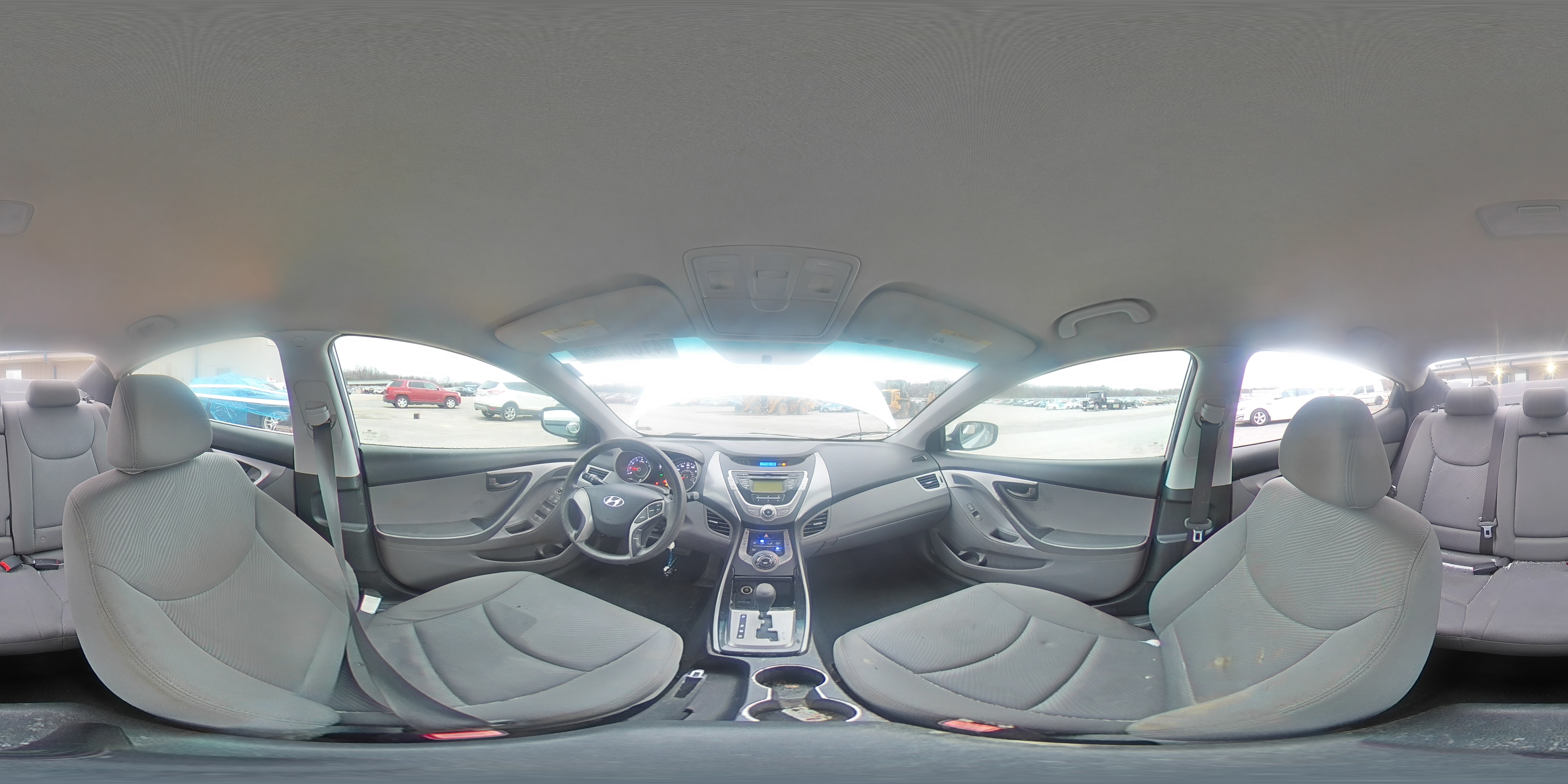 2013 Hyundai Elantra - Image 14