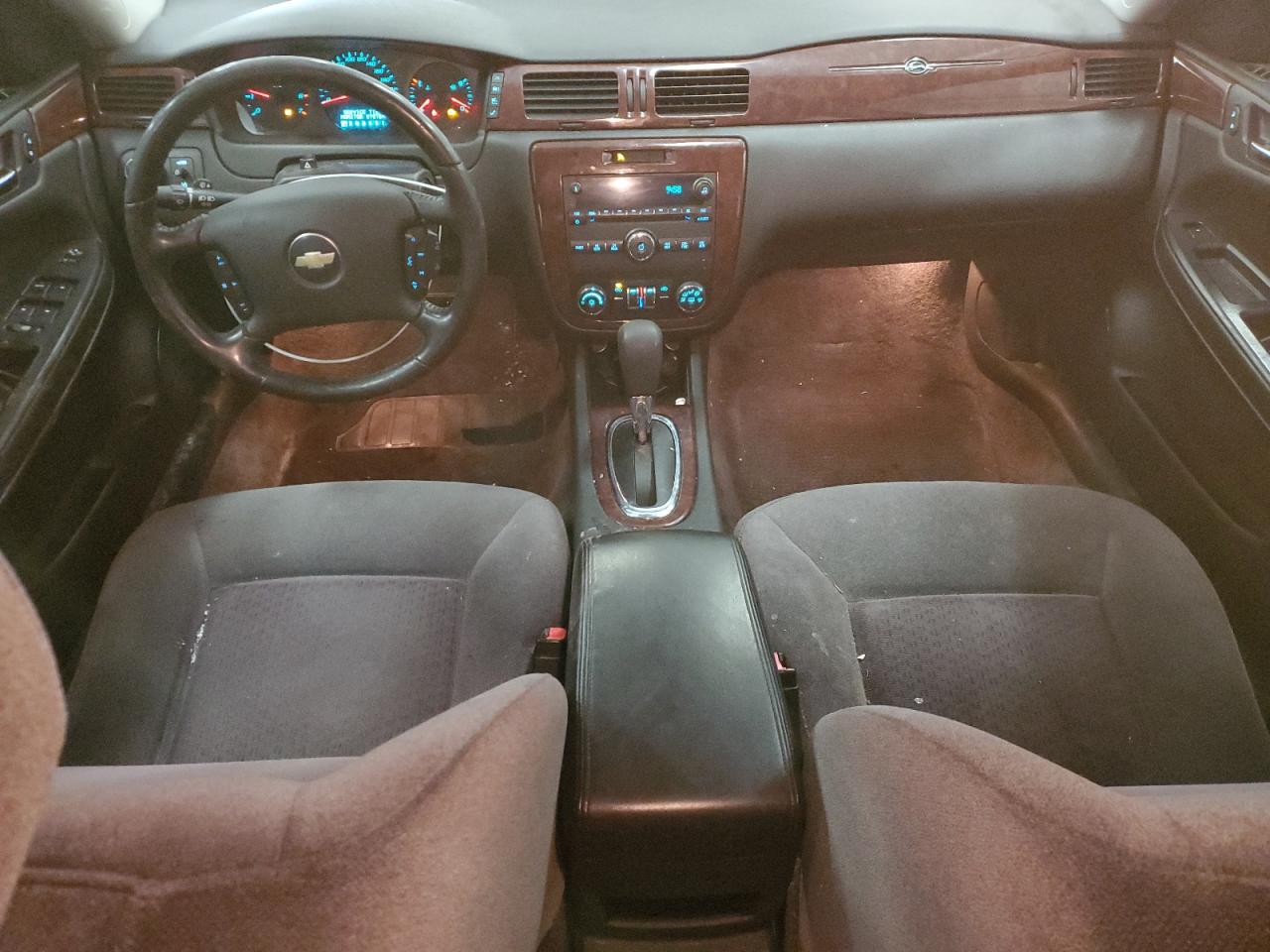 2009 Chevrolet Impala - Image 8
