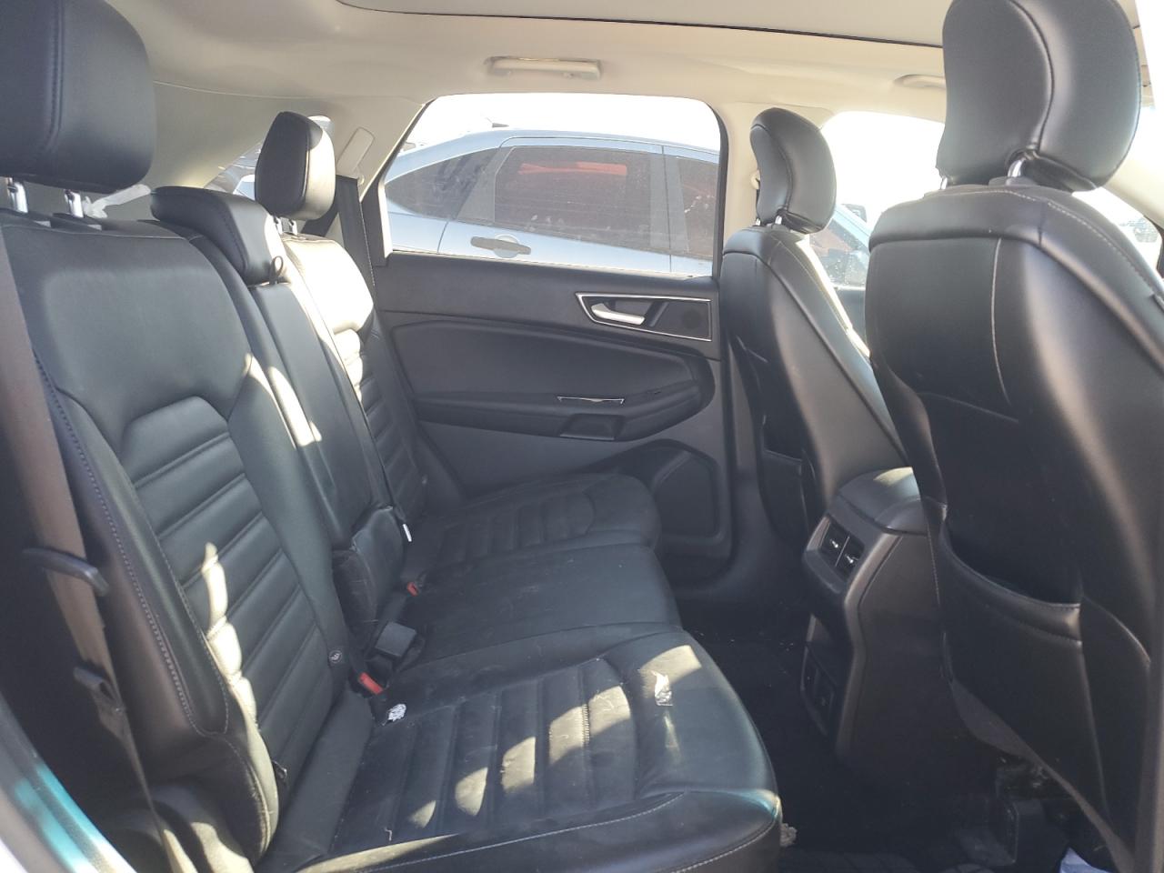 2015 Ford Edge - Image 11