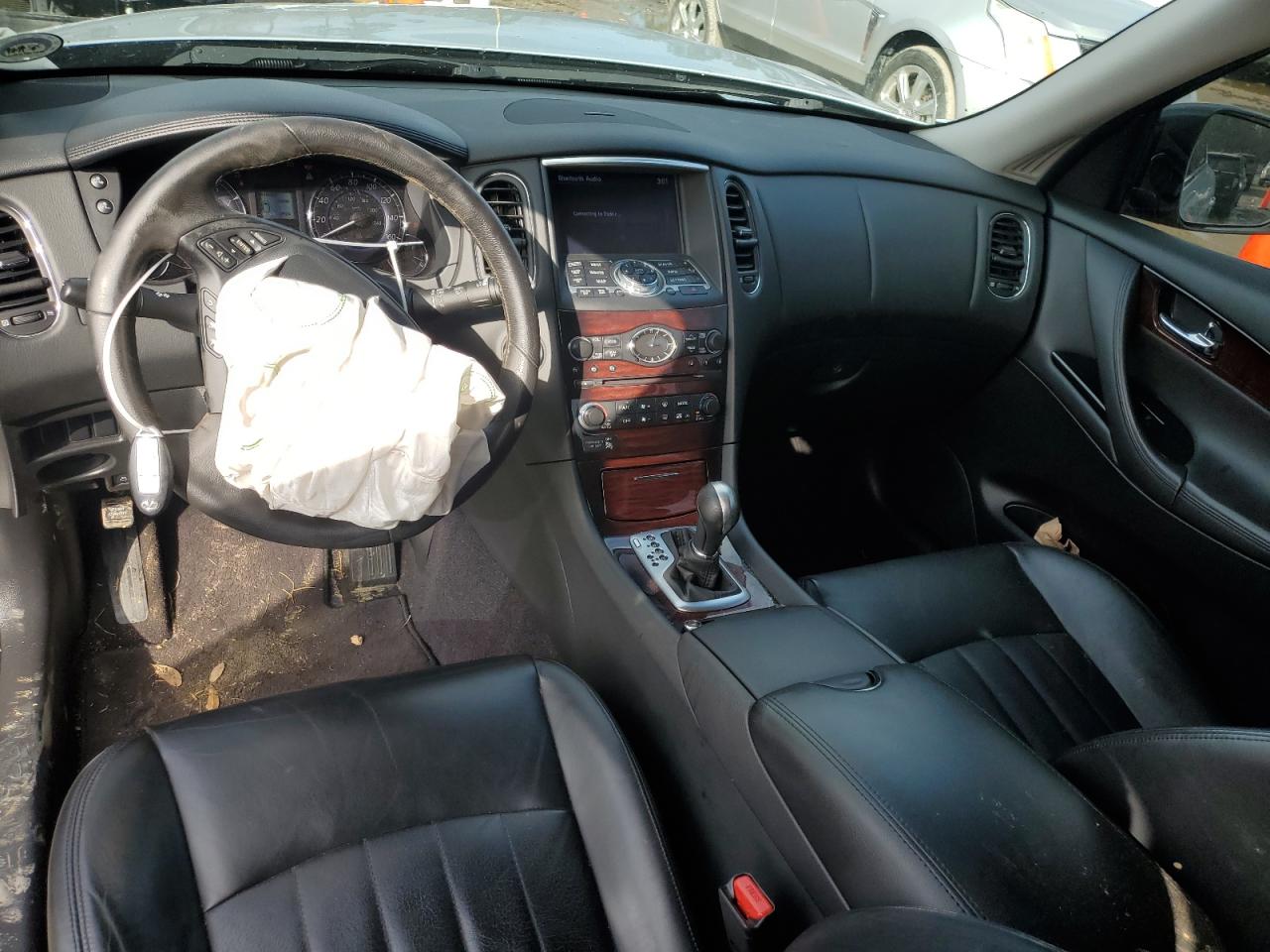 2017 Infiniti QX50 - Image 8