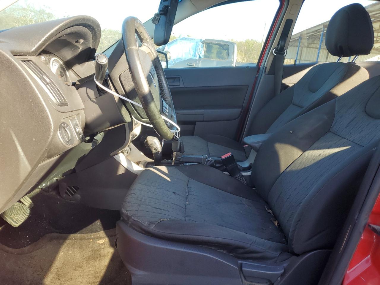 2008 Ford Focus - Image 7