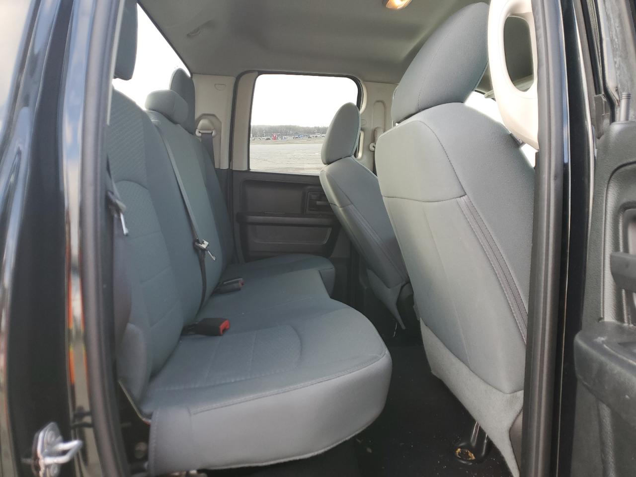 2016 RAM 1500 - Image 10