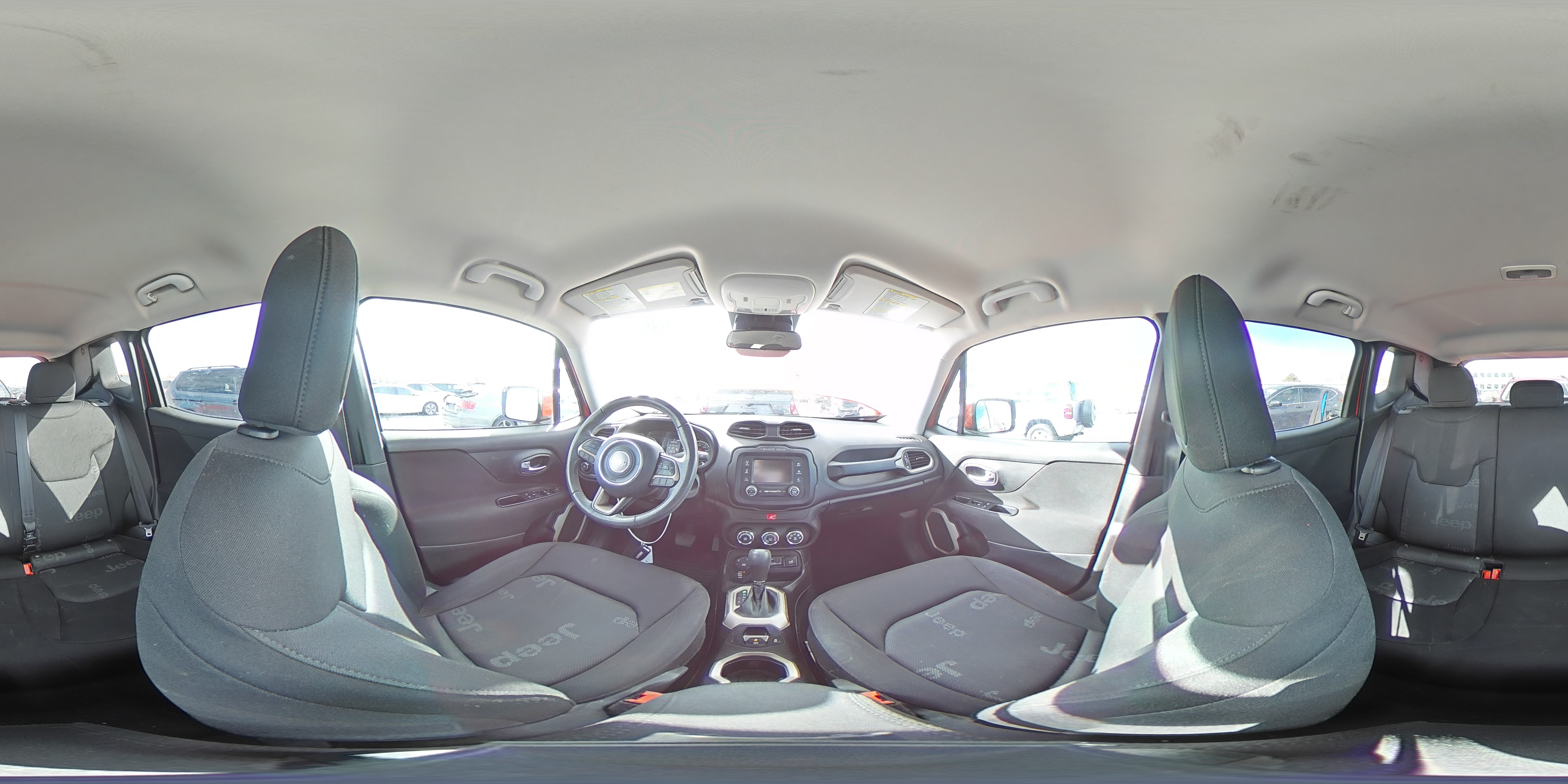 2016 Jeep Renegade - Image 16