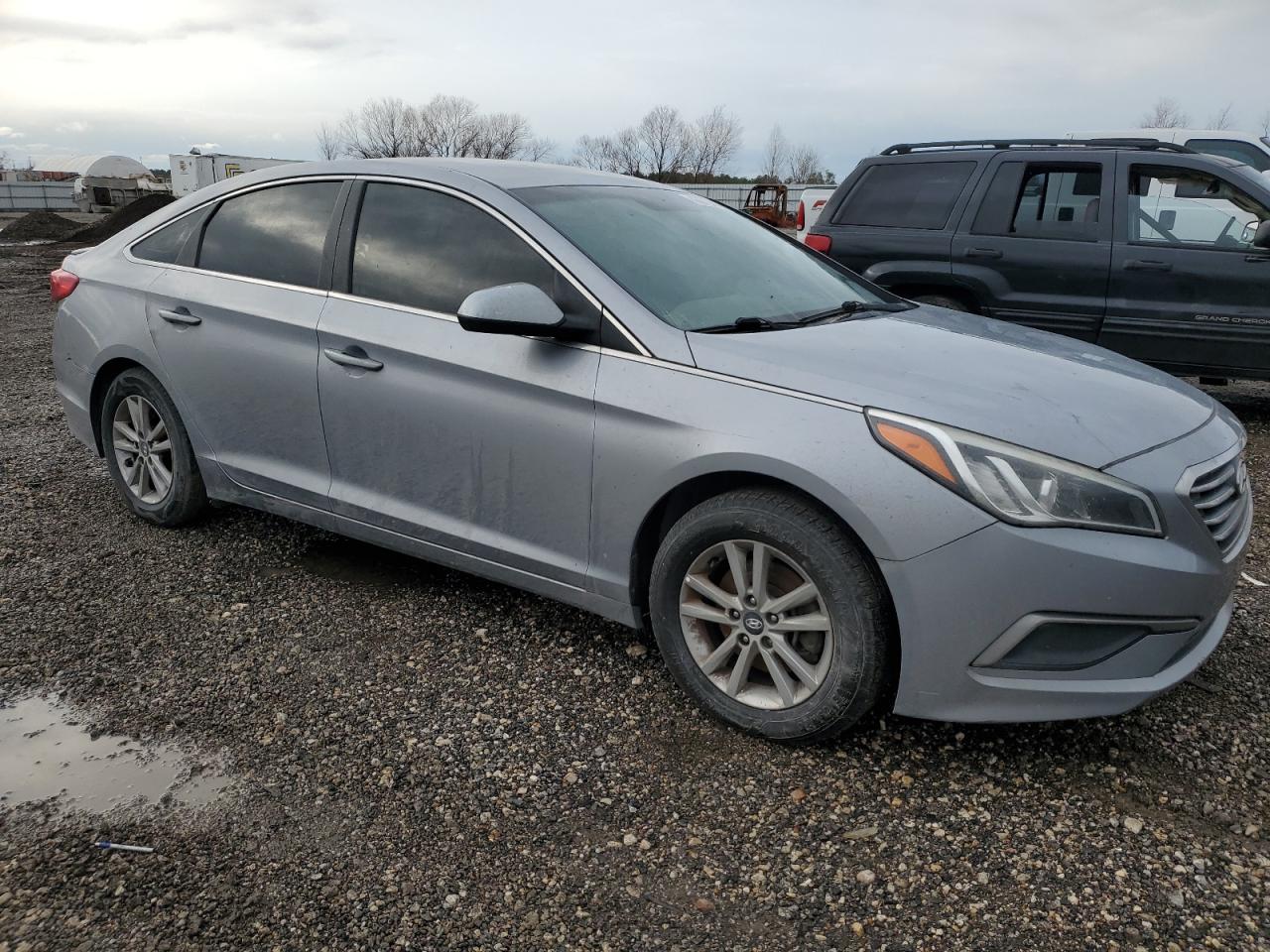 2016 Hyundai Sonata - Image 4