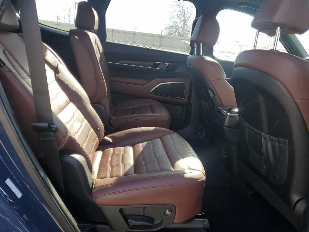 2023 Kia Telluride - Image 11