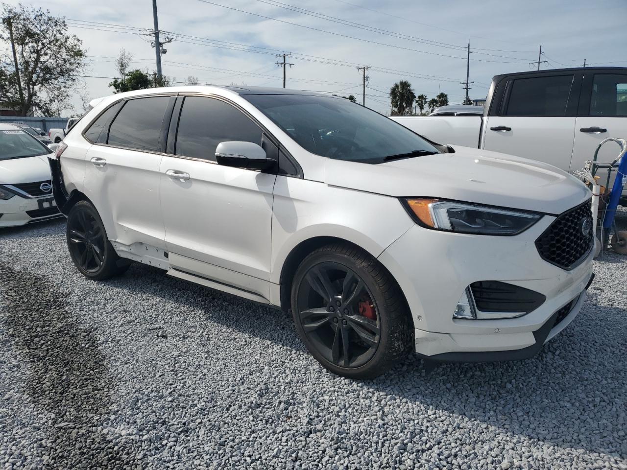 2019 Ford Edge - Image 4