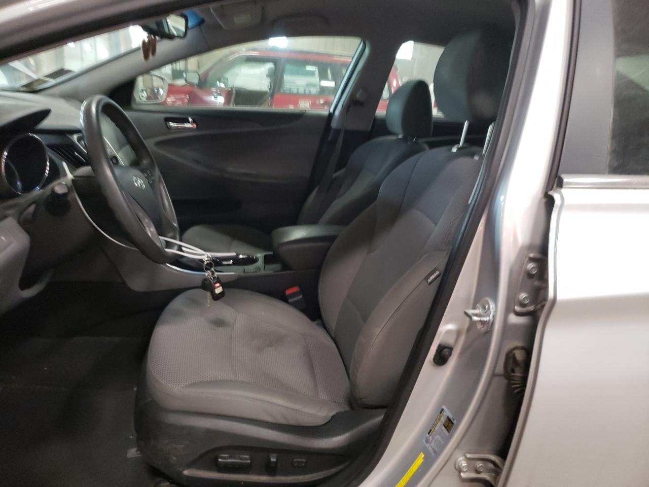 2014 Hyundai Sonata - Image 7
