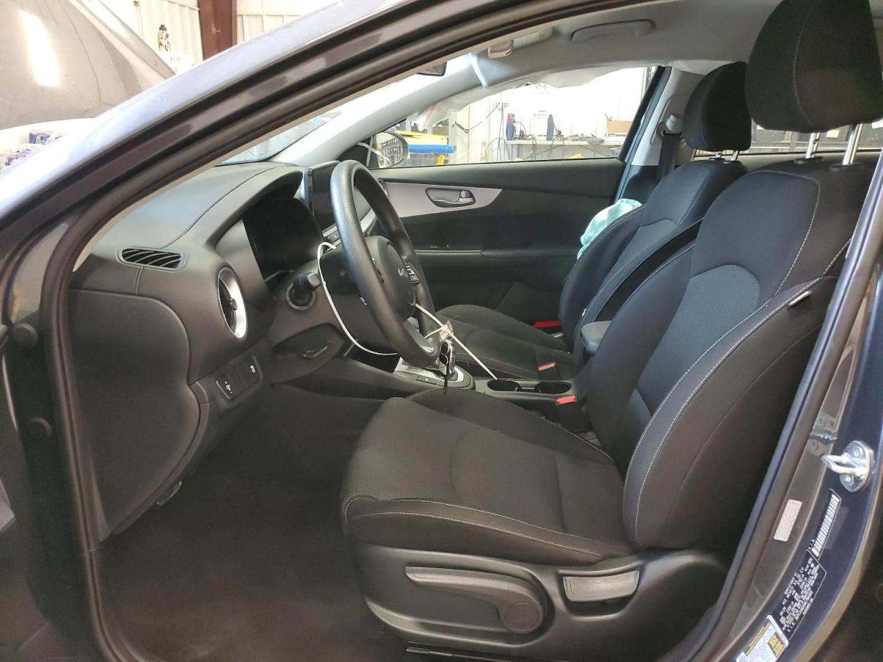 2024 Kia Forte - Image 7