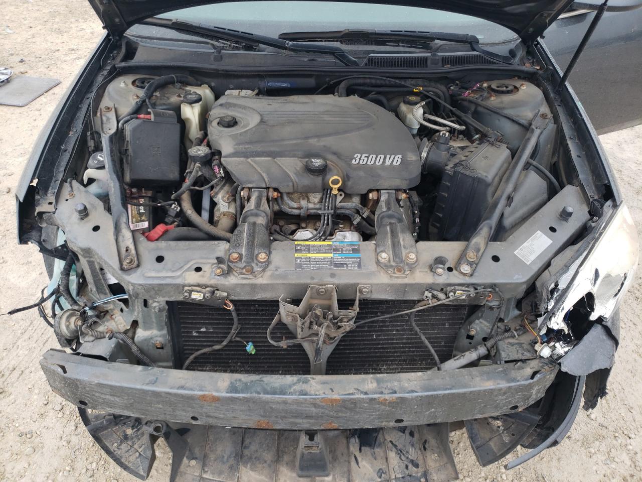 2009 Chevrolet Impala - Image 13