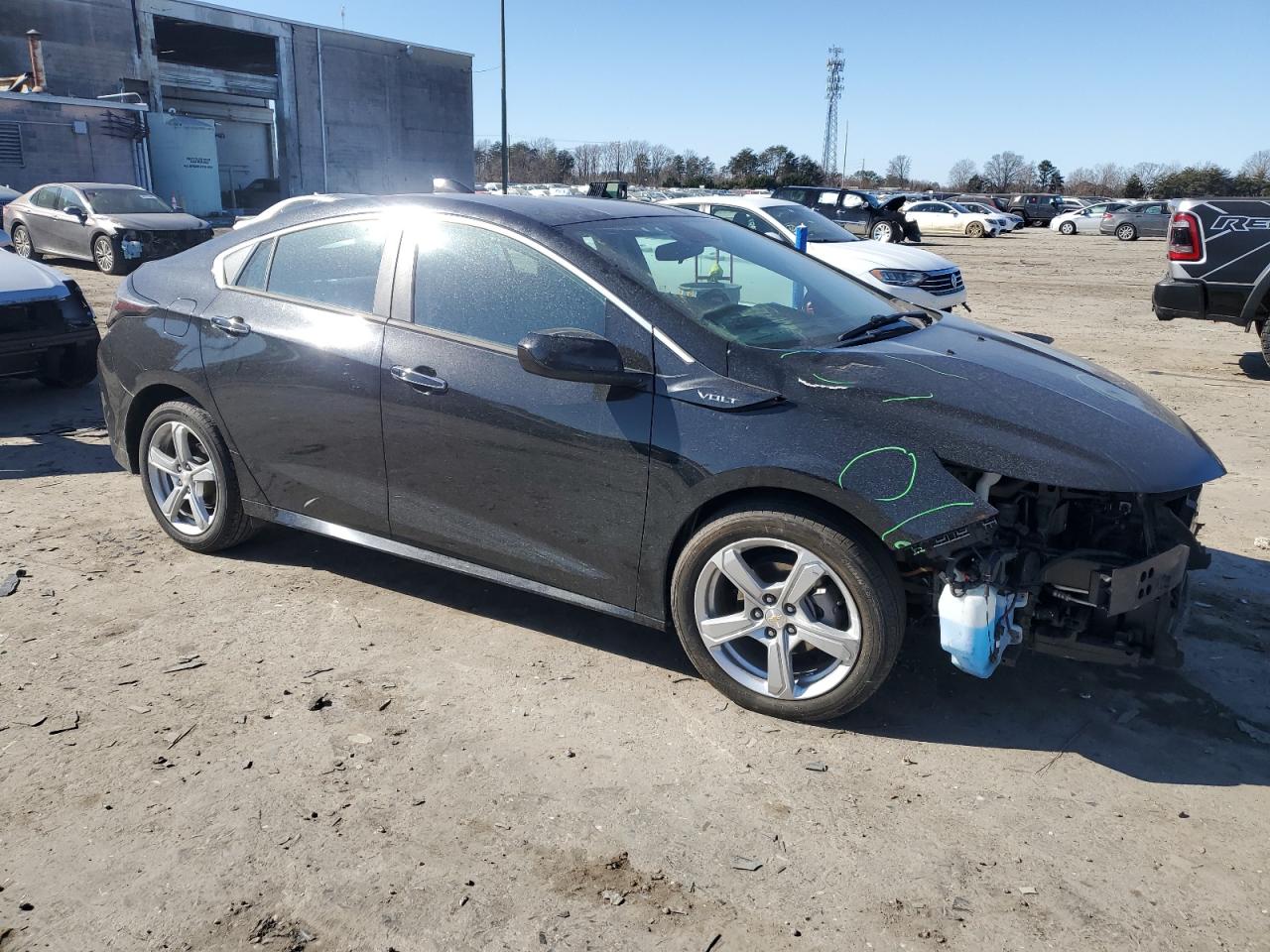 2016 Chevrolet Volt - Image 4