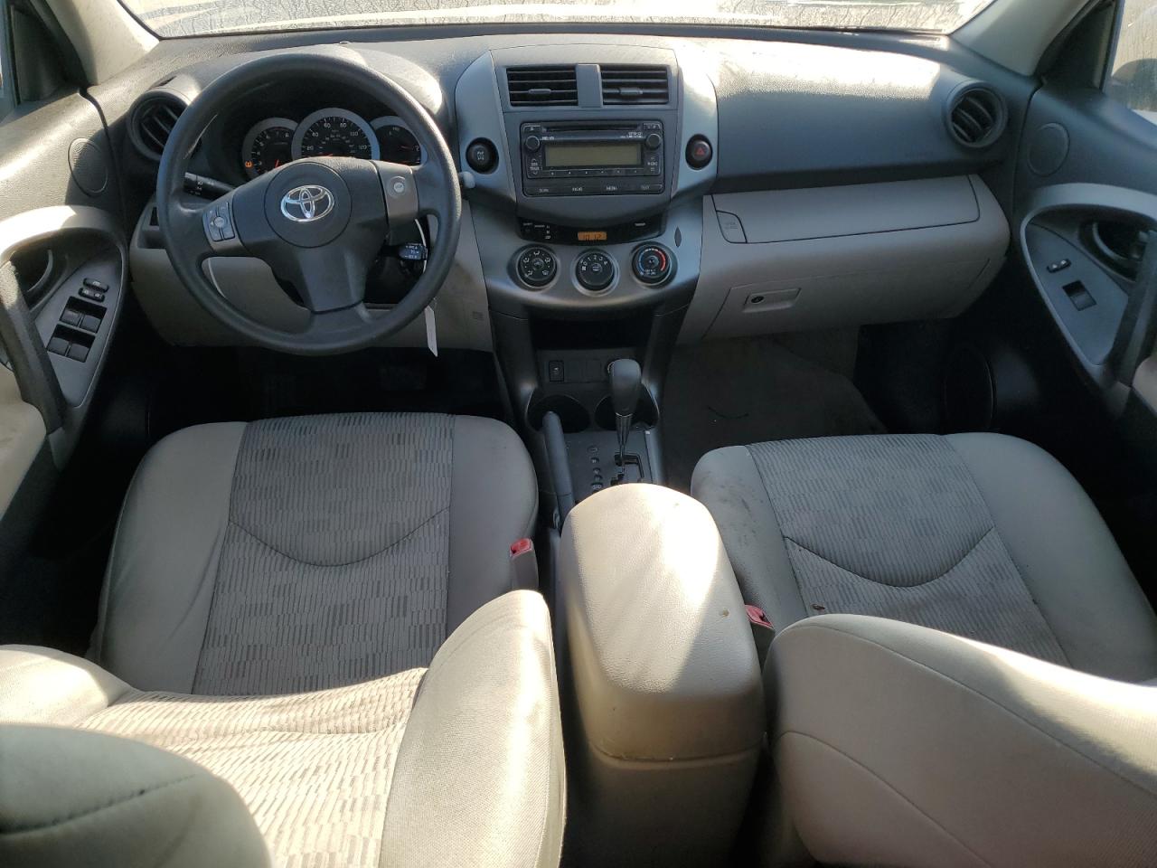 2012 Toyota RAV 4 - Image 8