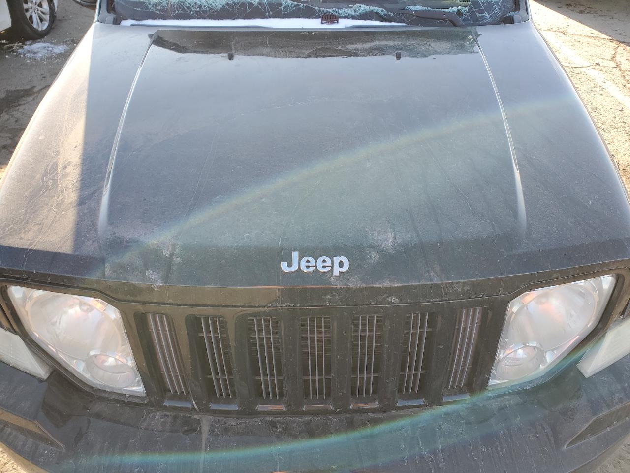 2012 Jeep Liberty (North America) - Image 13