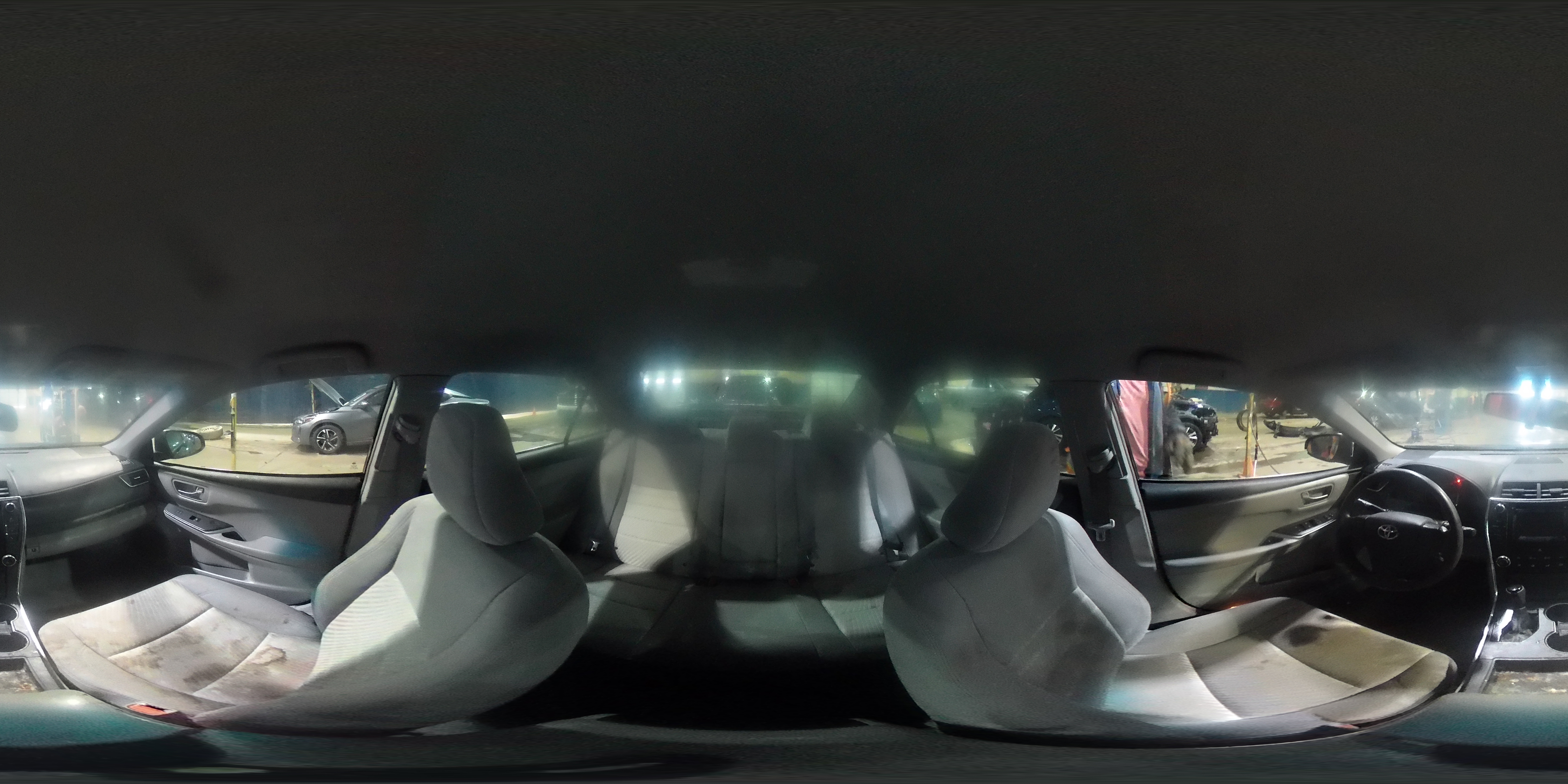 2015 Toyota Camry - Image 14