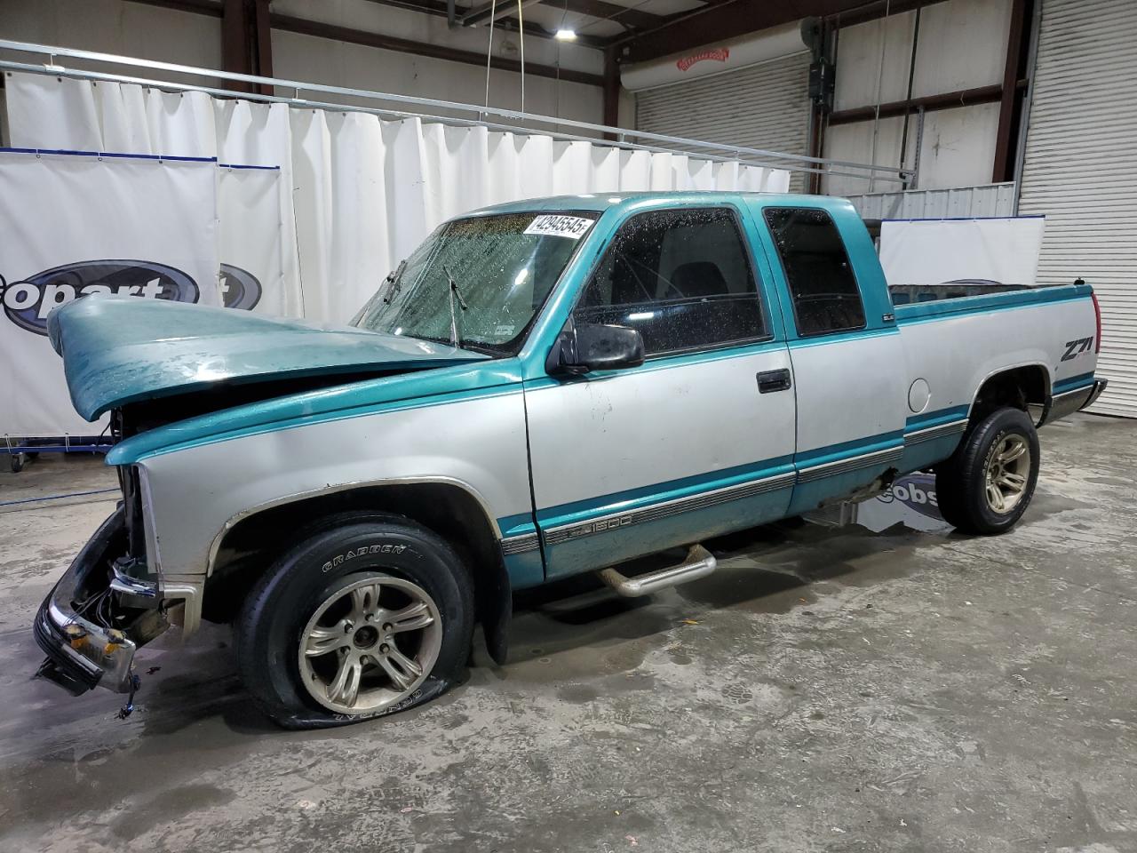 1995 GMC Sierra - Image 1