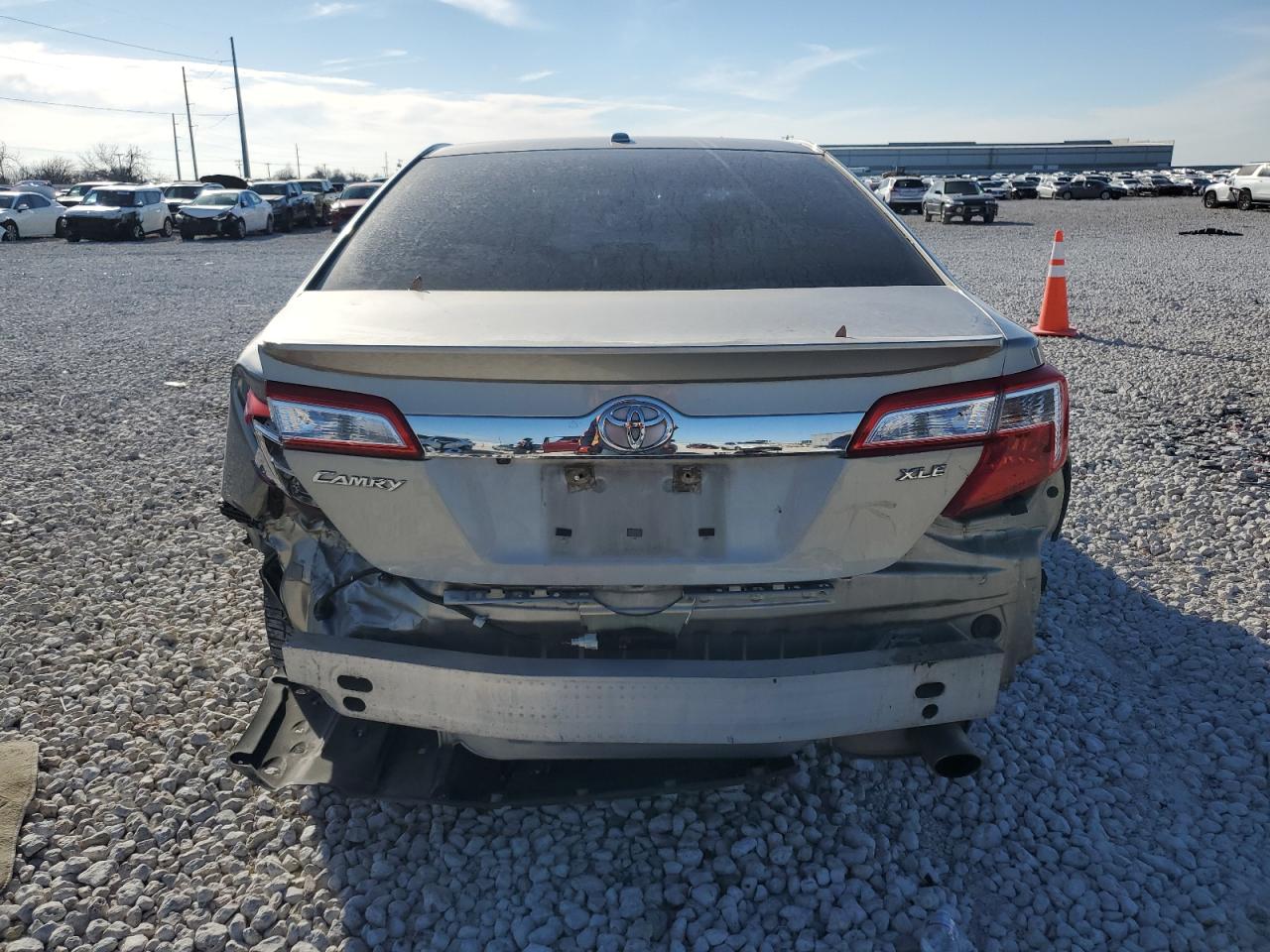 2014 Toyota Camry - Image 6