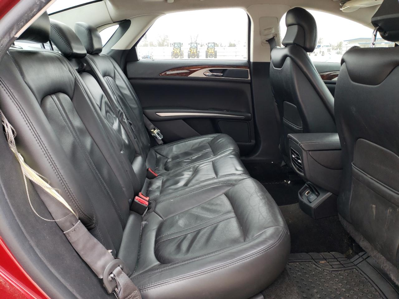 2014 Lincoln MKZ - Image 10
