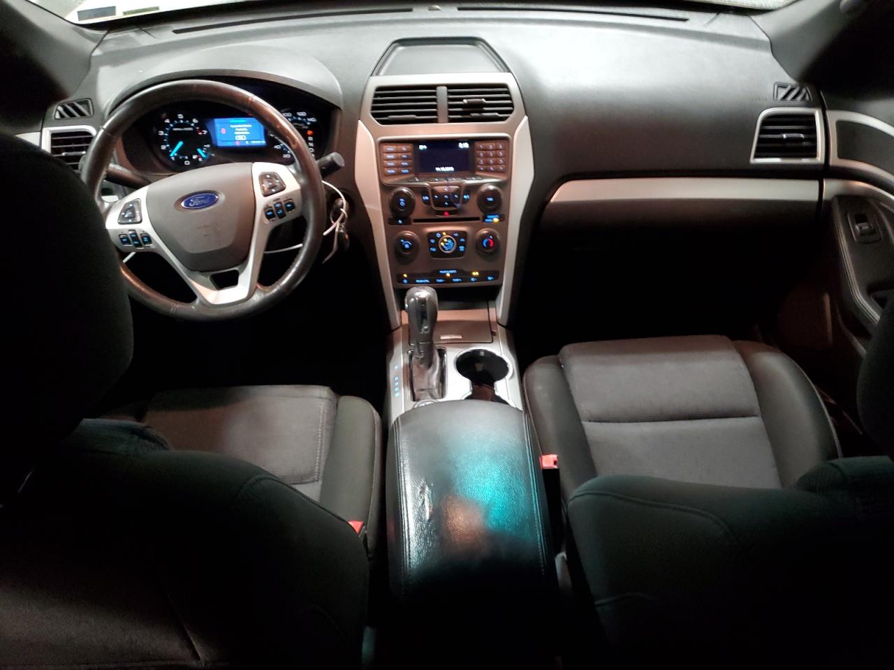 2014 Ford Explorer - Image 8