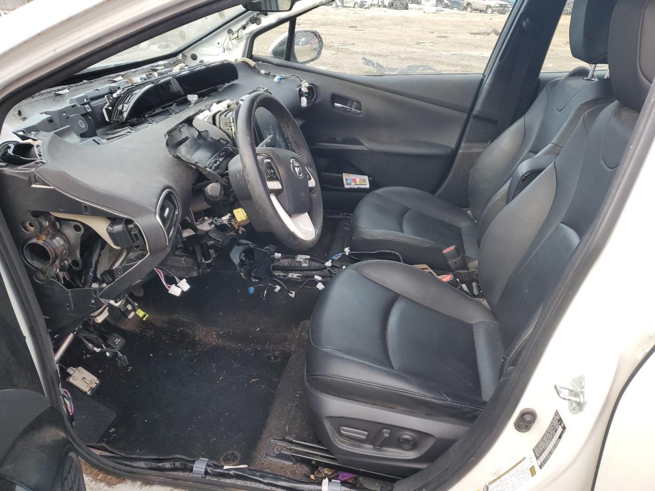2019 Toyota Prius - Image 7