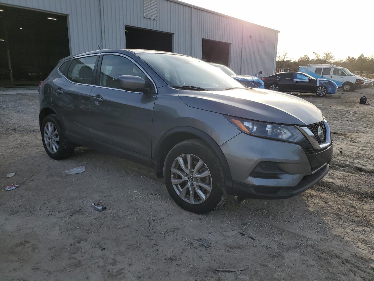 2020 Nissan Rogue - Image 4