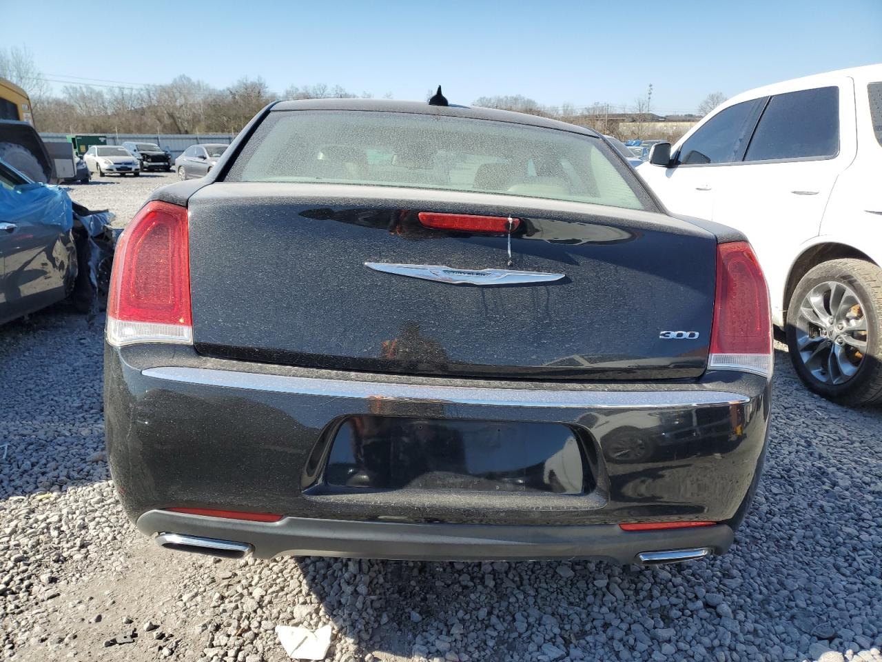 2015 Chrysler 300 - Image 6