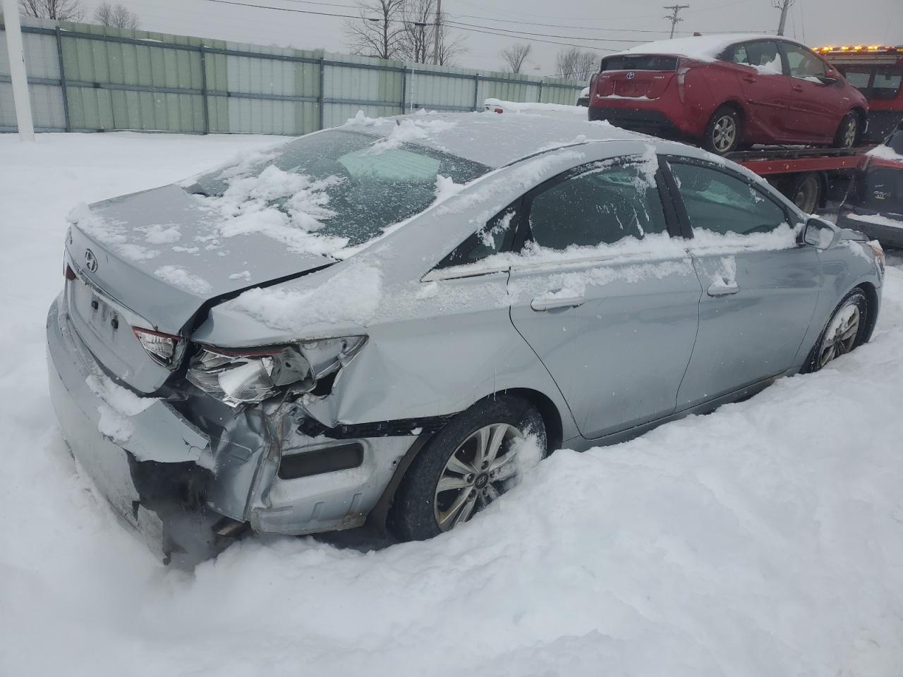 2011 Hyundai Sonata - Image 3