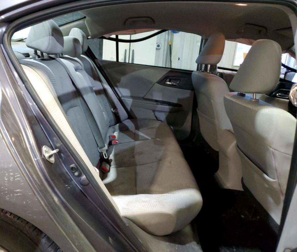 2015 Honda Accord - Image 10