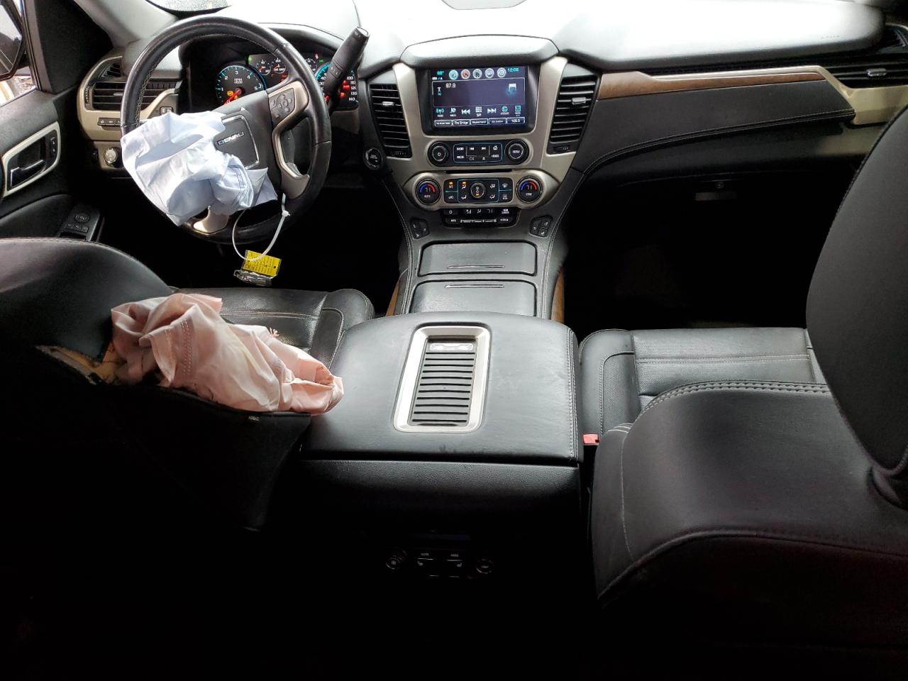 2019 GMC Yukon - Image 8