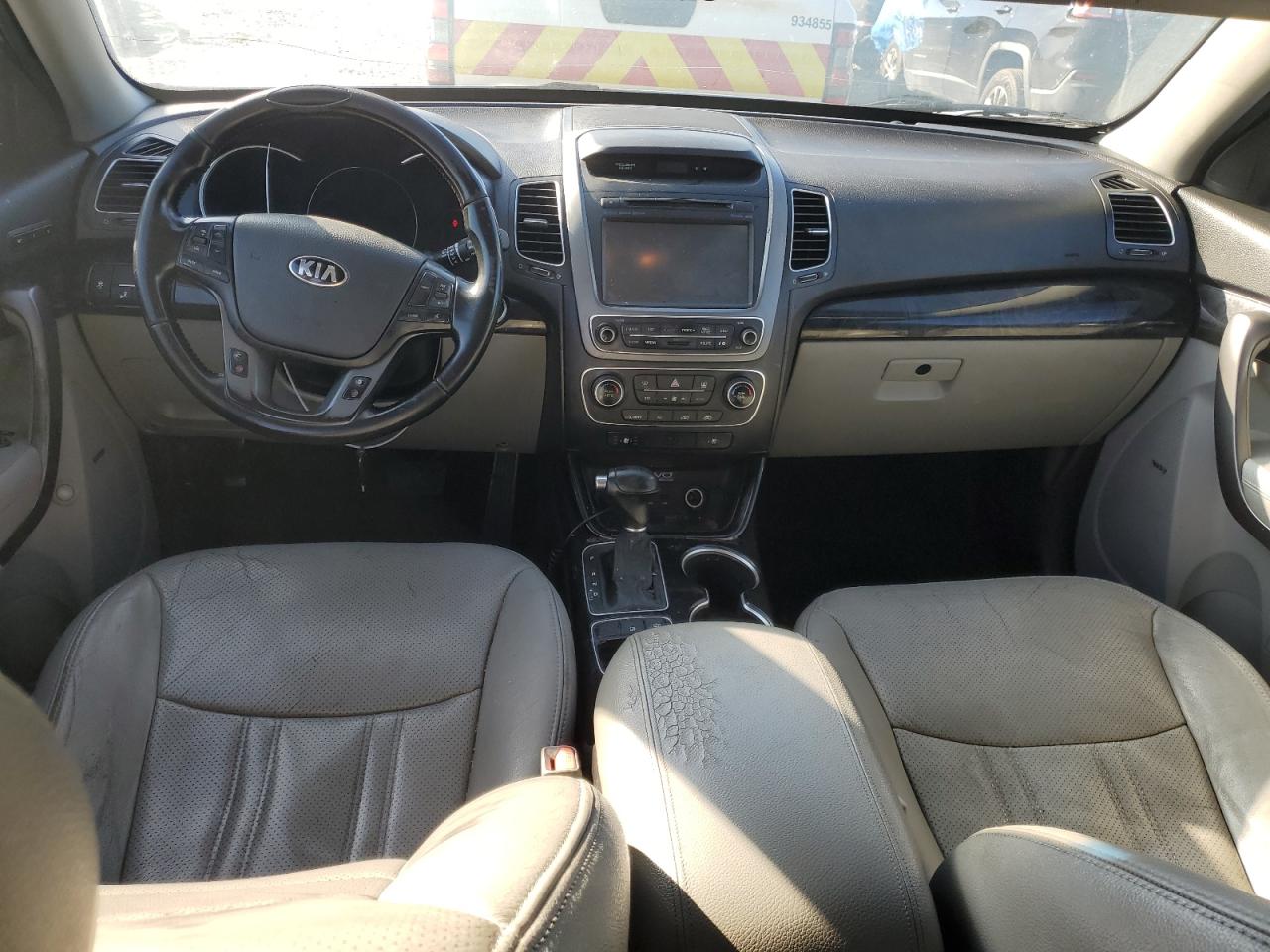 2014 Kia Sorento - Image 8