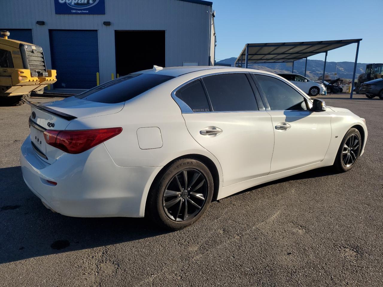 VIN JN1BV7AP1FM331317 2015 INFINITI Q50 no.3