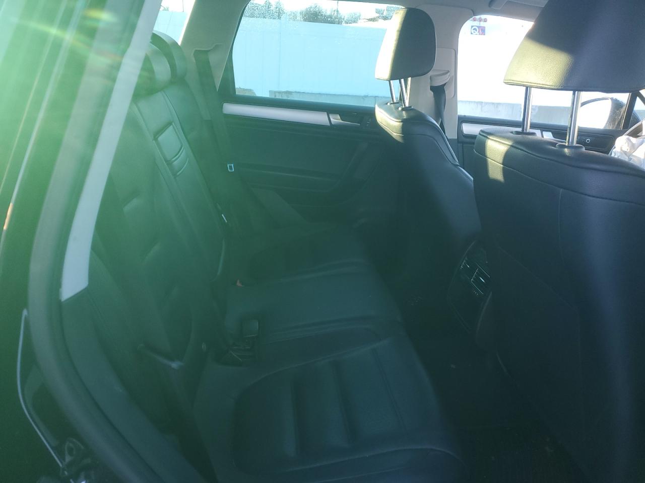 2014 Volkswagen Touareg V6 VIN: WVGEF9BP7ED007445 Lot: 87930585