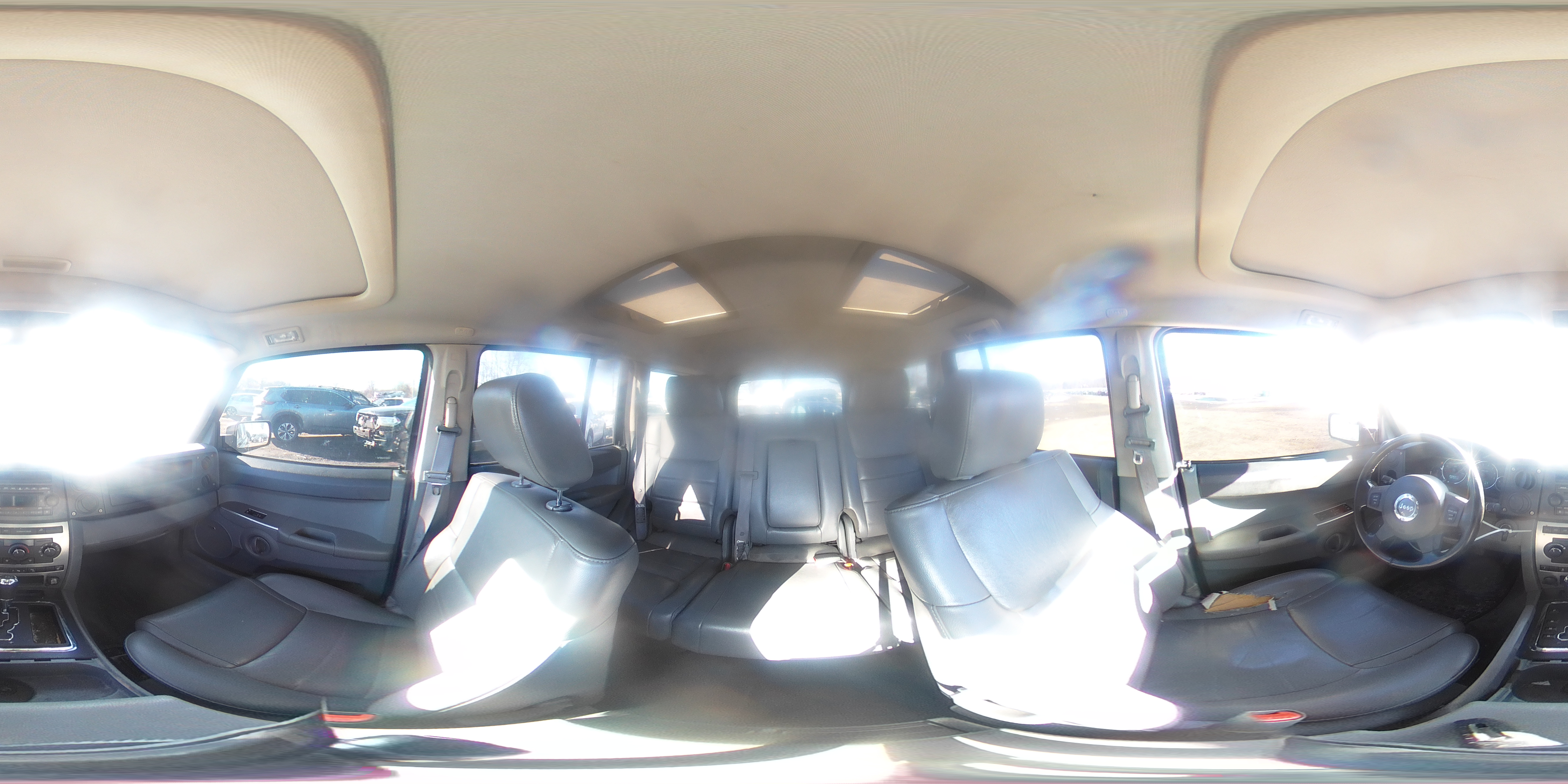2007 Jeep Commander - Image 14