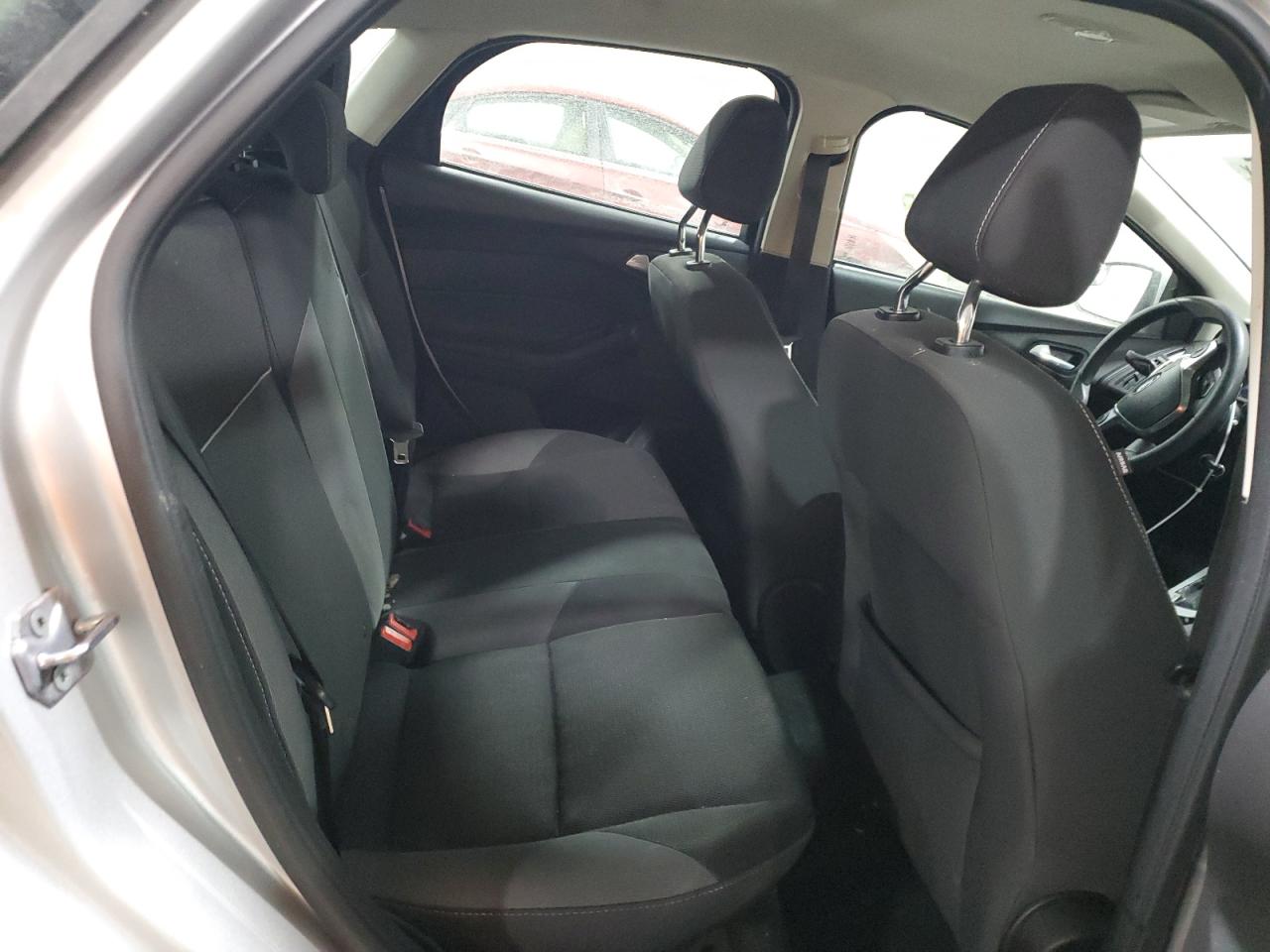 2012 Ford Focus - Image 11