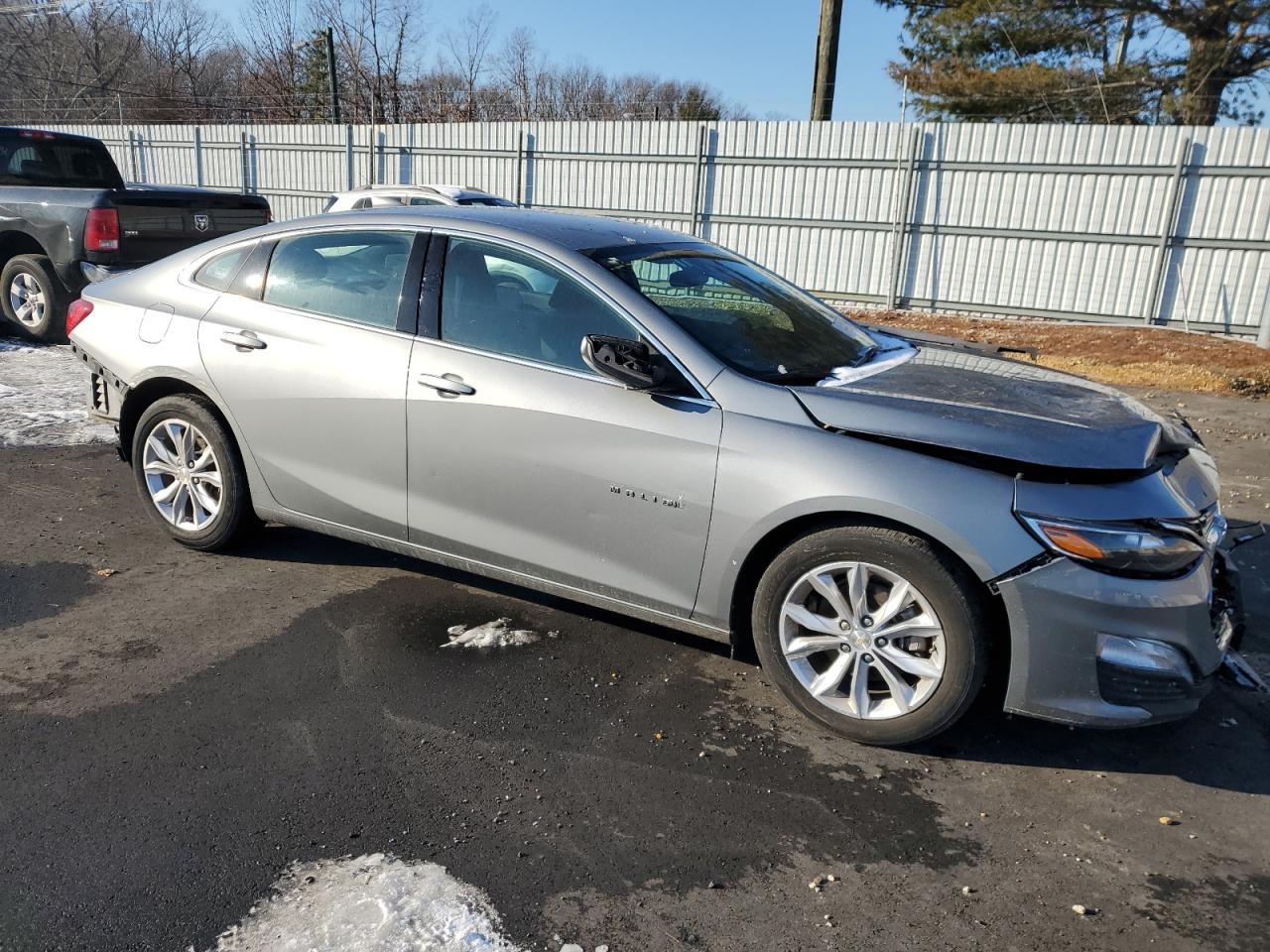 2023 Chevrolet Malibu - Image 4