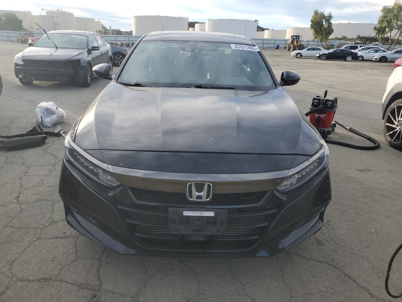 VIN 1HGCV2F30JA031791 2018 HONDA ACCORD no.5