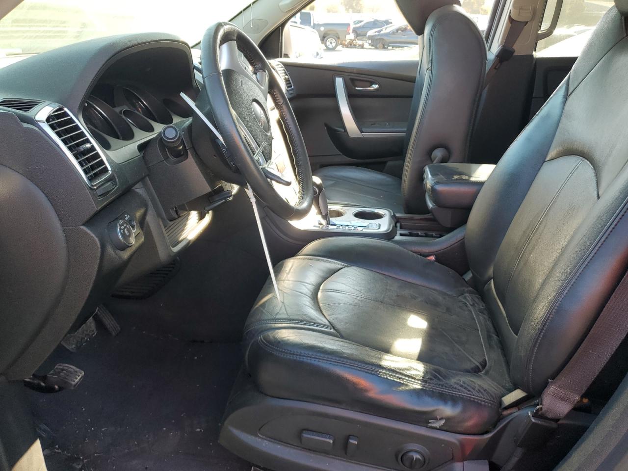 2011 GMC Acadia - Image 7