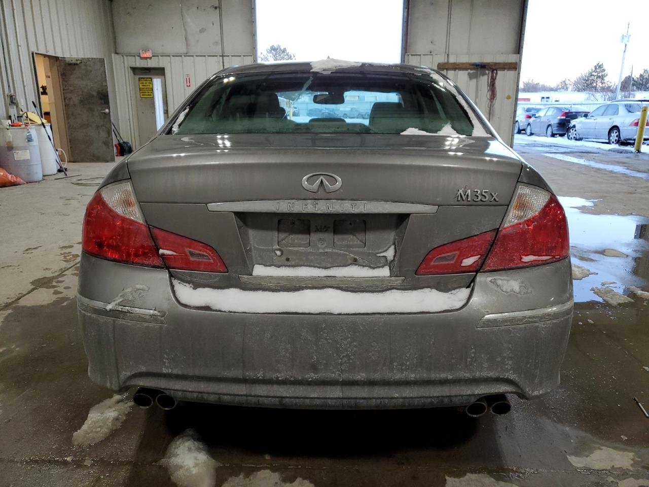 2009 Infiniti M - Image 6