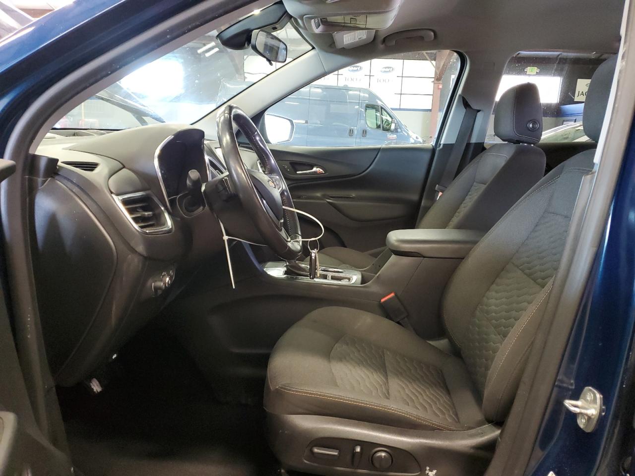 2020 Chevrolet Equinox - Image 7