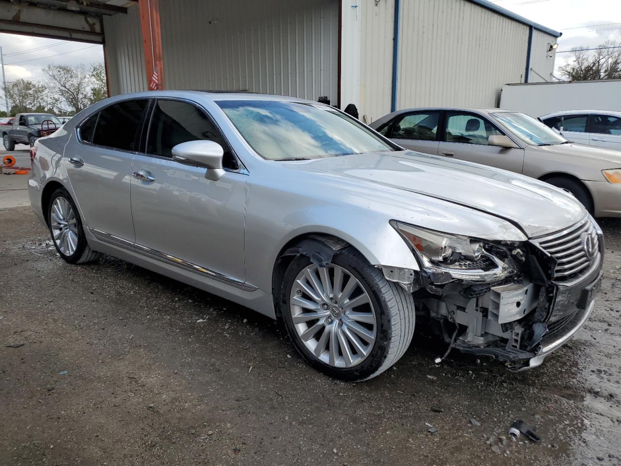 2013 Lexus LS - Image 4