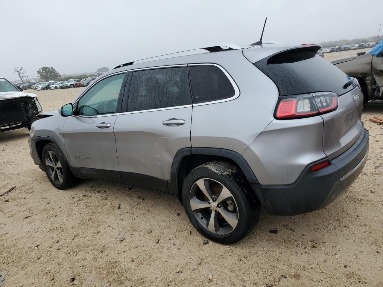 2019 Jeep Grand Cherokee - Image 2