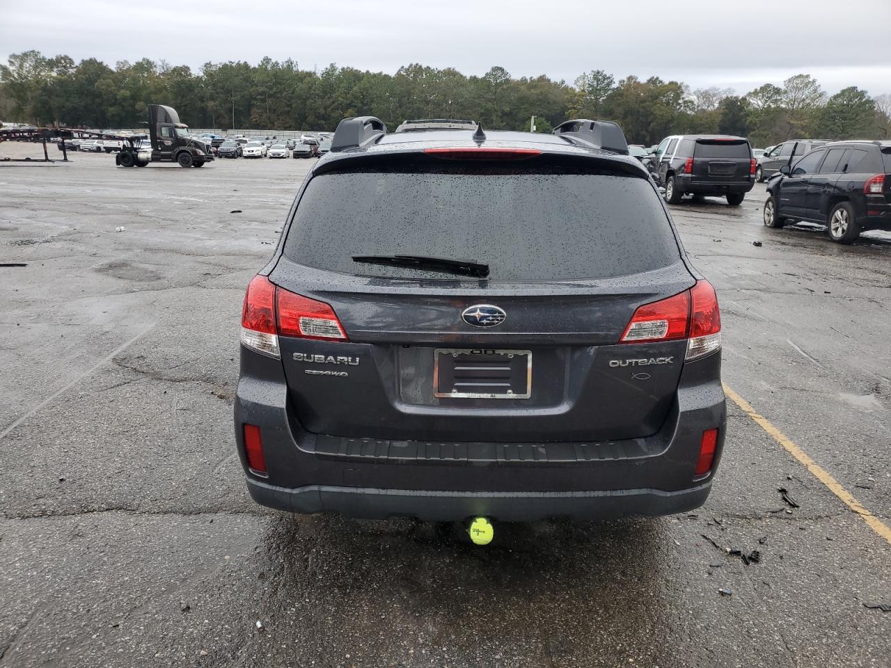 2013 Subaru Outback - Image 6