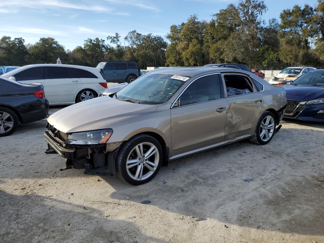 2015 Volkswagen Passat - Image 1